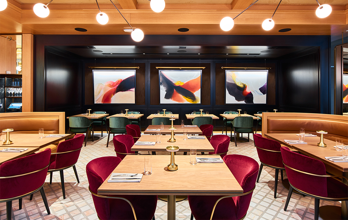 How a Workplace Experience Platform Helped DMK Restaurants Build Lasting Relationships