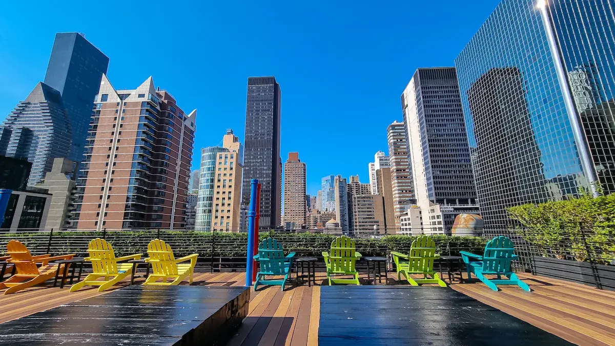 Elevating Workplace Wellbeing: Exploring Innovative Open Work Spaces in NYC