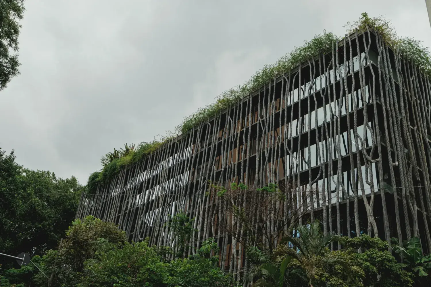 From Amenities to Ecosystems: How Buildings Will Become Experience Hubs in 2026